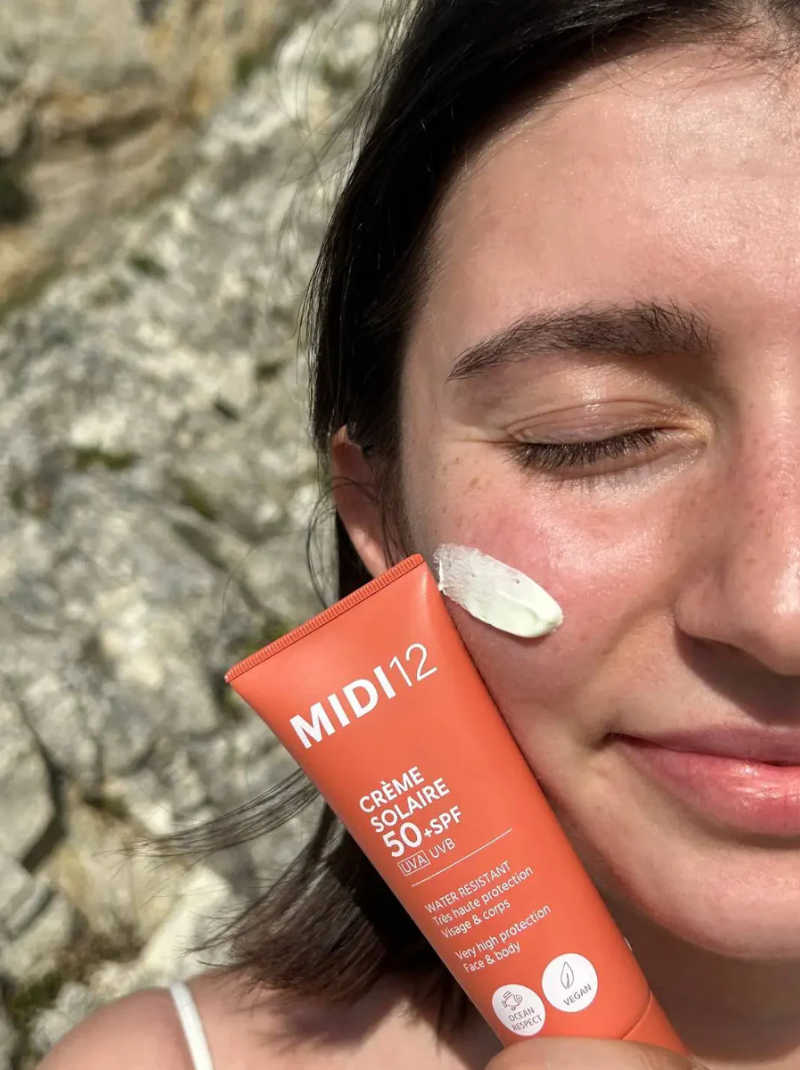 Les premiers rayons du soleil printanier apportent une sensation de chaleur et de bien-être. Cependant, protéger sa peau du soleil dès les premières expositions est essentiel. À Bio Détente, nous (3)